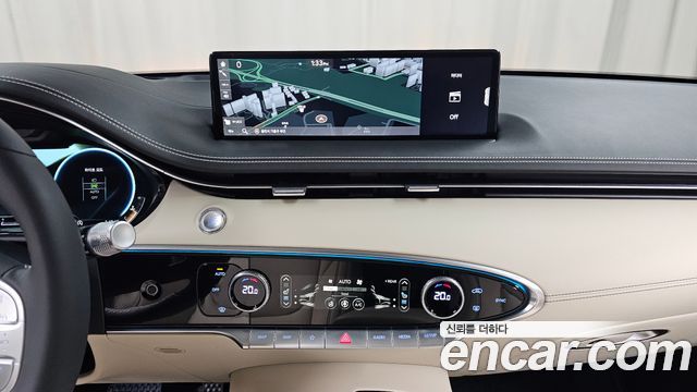 Genesis GV70 2.5T Gasoline 2WD 2024 — фото 12