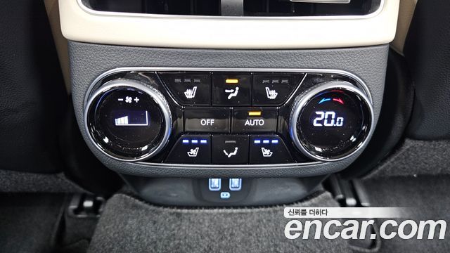 Genesis GV70 2.5T Gasoline 2WD 2024 — фото 31