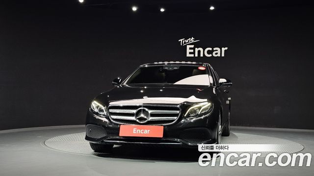 Mercedes-Benz E-Class (W213) E300 Avantgarde 2018 — фото 3