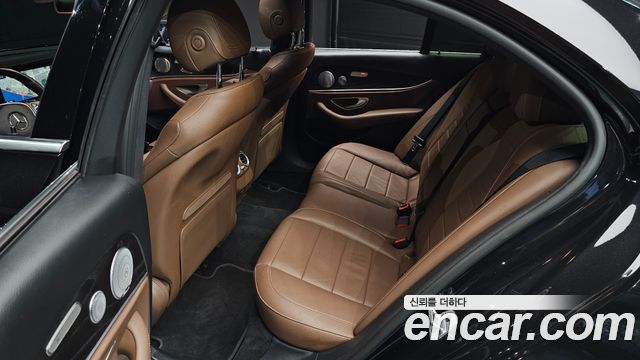 Mercedes-Benz E-Class (W213) E300 Avantgarde 2018 — фото 11