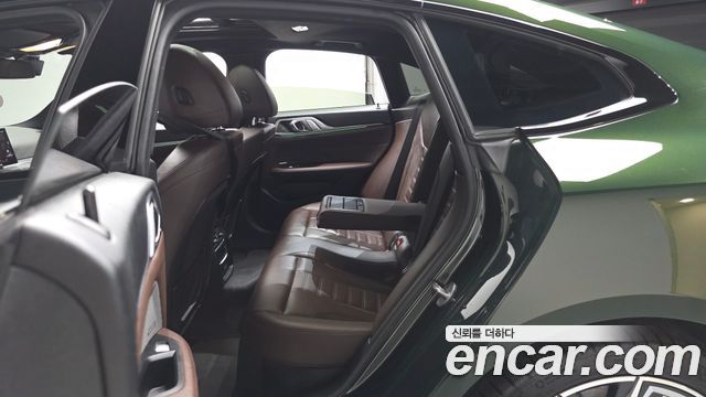 BMW i4 eDrive40 M Sports Pro 2024 — фото 12