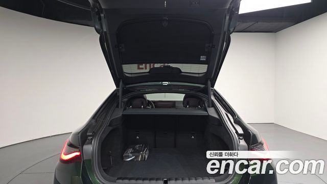 BMW i4 eDrive40 M Sports Pro 2024 — фото 20