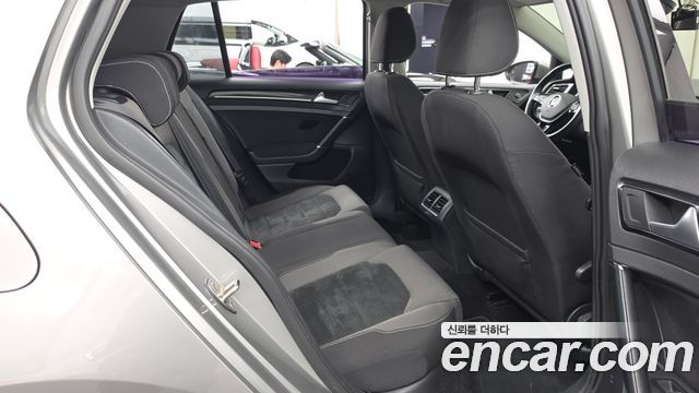 Volkswagen Golf (VII) 2.0 TDI 2015 — фото 12