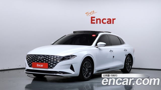 Hyundai Grandeur (IG) 3.0 LPi Rent Car Modern