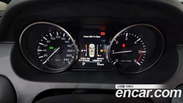Land Rover Discovery Sport 2.0 TD4 HSE Luxury 2016 — фото 8
