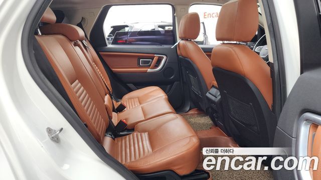 Land Rover Discovery Sport 2.0 TD4 HSE Luxury 2016 — фото 16
