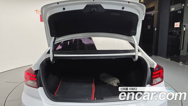 Hyundai Avante (AD) 1.6 Smart 2019 — фото 20