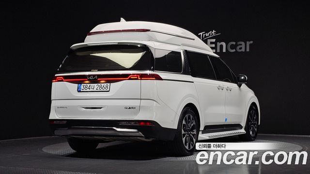 Kia Carnival (IV) Gasoline 7-seater Limousine(Special vehicle) 2023 — фото 2