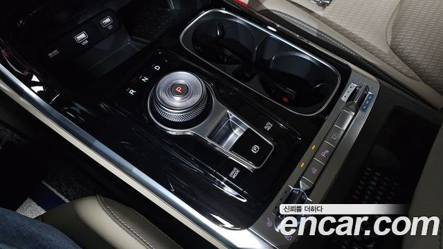 Kia Carnival (IV) Gasoline 7-seater Limousine(Special vehicle) 2023 — фото 9