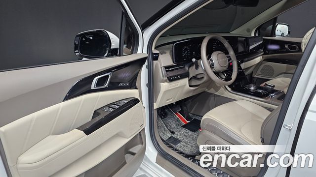 Kia Carnival (IV) Gasoline 7-seater Limousine(Special vehicle) 2023 — фото 10
