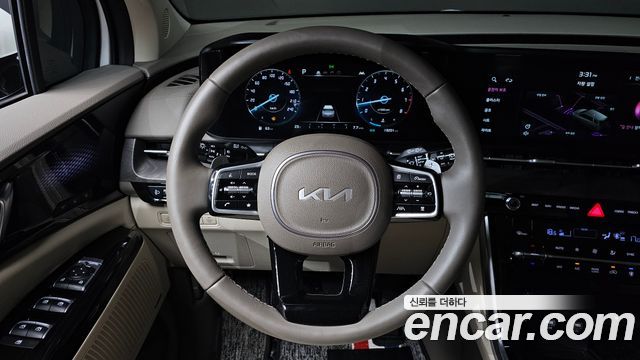 Kia Carnival (IV) Gasoline 7-seater Limousine(Special vehicle) 2023 — фото 14