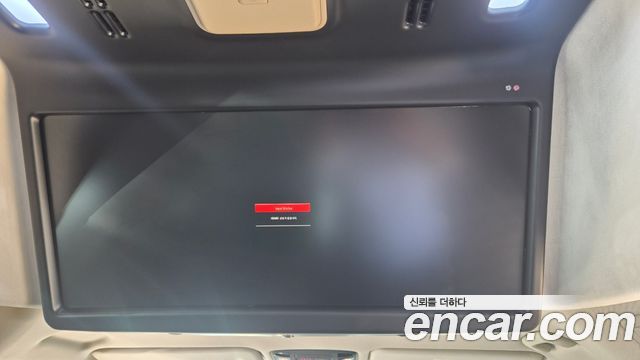 Kia Carnival (IV) Gasoline 7-seater Limousine(Special vehicle) 2023 — фото 18