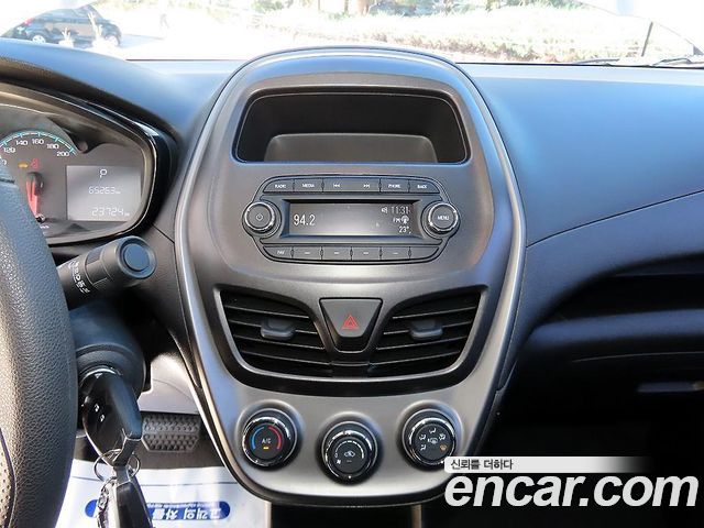 Chevrolet Spark Van 2019 — фото 18