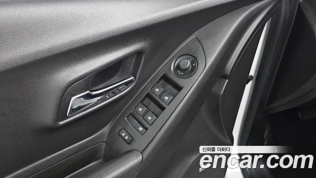 Chevrolet Trax 1.6 Diesel Premier 2018 — фото 19