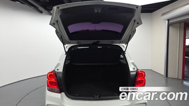 Chevrolet Trax 1.6 Diesel Premier 2018 — фото 20