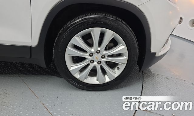 Chevrolet Trax 1.6 Diesel Premier 2018 — фото 21