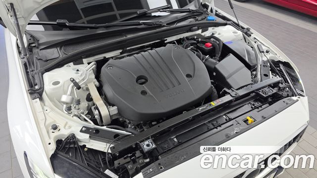Volvo S60 (III) B5 Ultimate Bright 2024 — фото 6