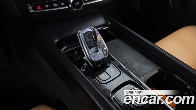 Volvo S60 (III) B5 Ultimate Bright 2024 — фото 9