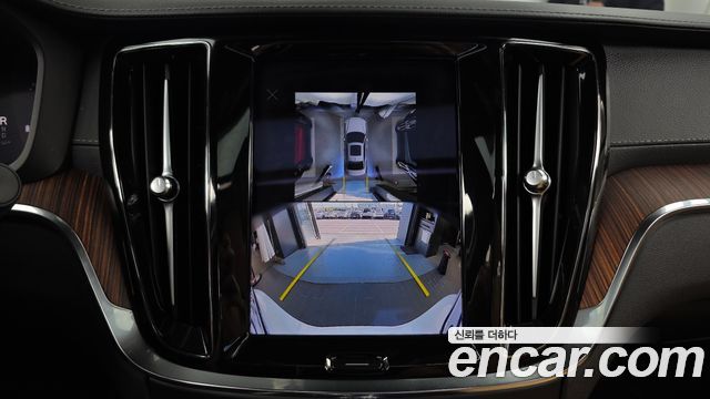 Volvo S60 (III) B5 Ultimate Bright 2024 — фото 15