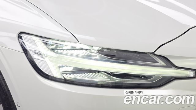 Volvo S60 (III) B5 Ultimate Bright 2024 — фото 22