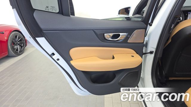 Volvo S60 (III) B5 Ultimate Bright 2024 — фото 25