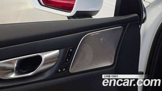 Volvo S60 (III) B5 Ultimate Bright 2024 — фото 28