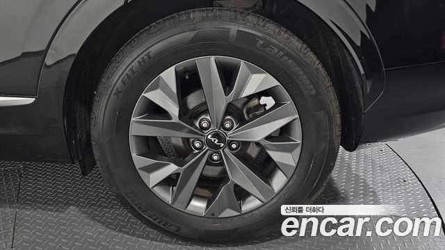 Kia Sportage (V) Gasoline 1.6 Turbo 2WD Nobleless 2022 — фото 21