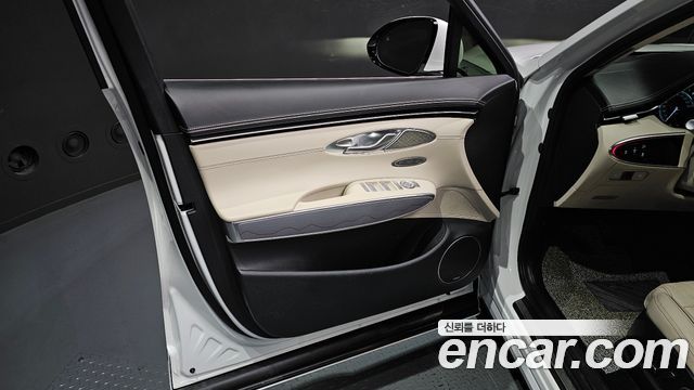 Genesis GV70 2.5T Gasoline AWD 2023 — фото 30