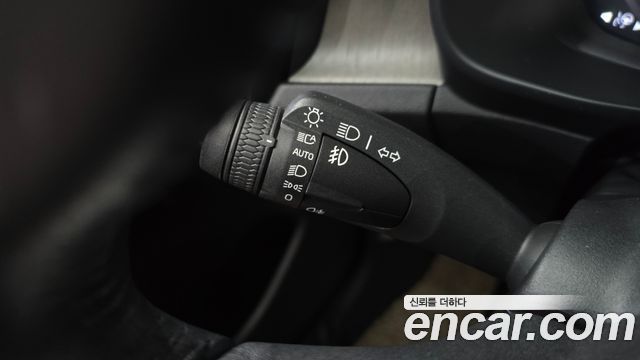 Volvo XC40 T4 Inscription 2020 — фото 16