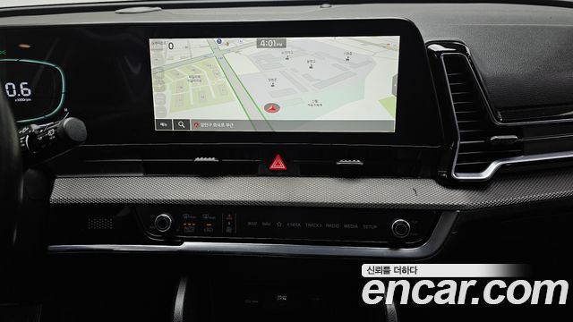 Kia Sportage (V) Gasoline 1.6 Turbo 2WD Prestige 2022 — фото 14