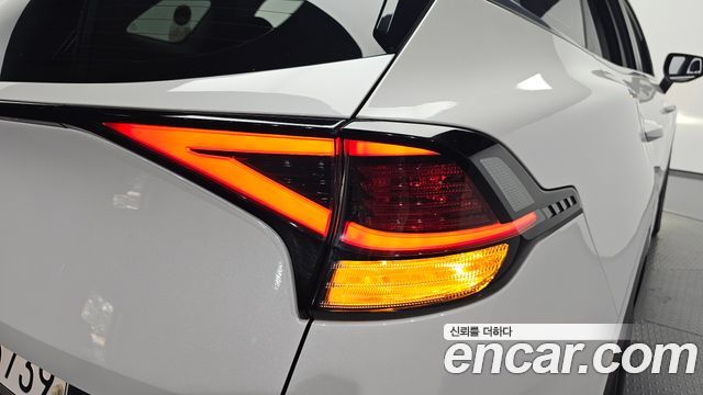 Kia Sportage (V) Gasoline 1.6 Turbo 2WD Prestige 2022 — фото 23