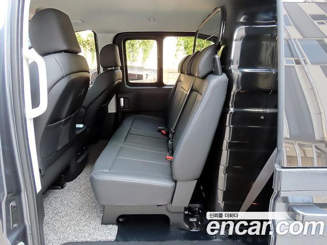 Hyundai Staria HEV 1.6 Cargo 5-Seater Modern 2025 — фото 6