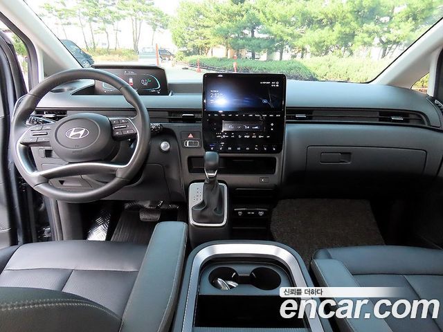 Hyundai Staria HEV 1.6 Cargo 5-Seater Modern 2025 — фото 7