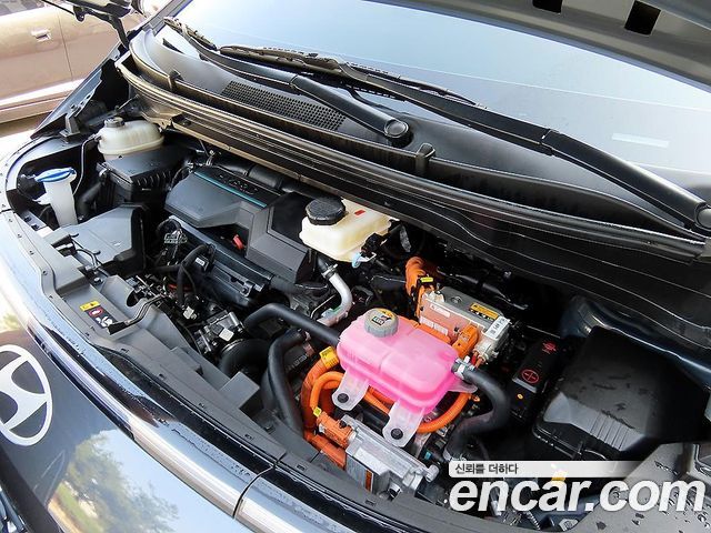 Hyundai Staria HEV 1.6 Cargo 5-Seater Modern 2025 — фото 23