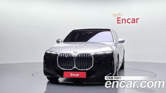 BMW 7 Series (G70) 740d xDrive M Sport 2024 — фото 3