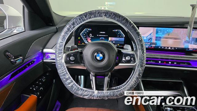 BMW 7 Series (G70) 740d xDrive M Sport 2024 — фото 13