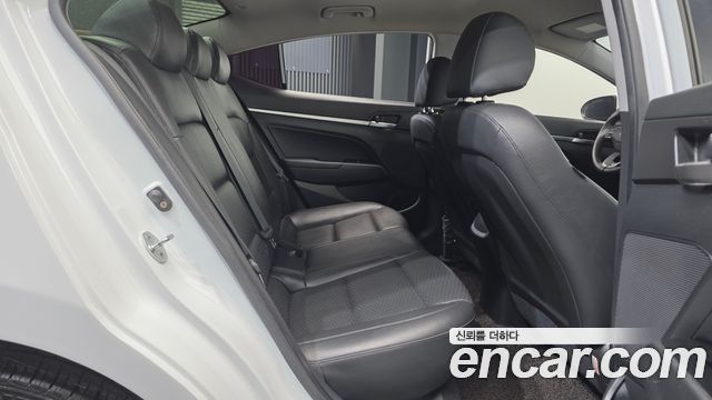 Hyundai Avante (AD) 1.6 Smart Choice 2020 — фото 12