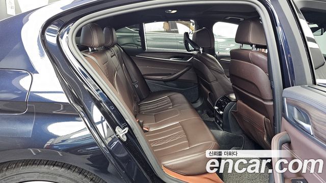 BMW 5 Series (G30) 530i M Sport Package Plus 2019 — фото 16