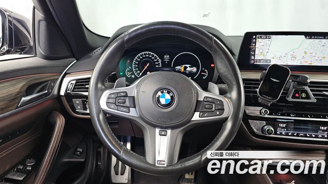 BMW 5 Series (G30) 530i M Sport Package Plus 2019 — фото 17