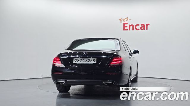 Mercedes-Benz E-Class (W213) E250 Avantgarde 2020 — фото 4