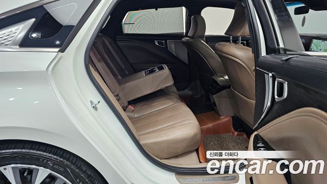 Kia K8 2.5 Gasoline 2WD Noblesse 2022 — фото 12