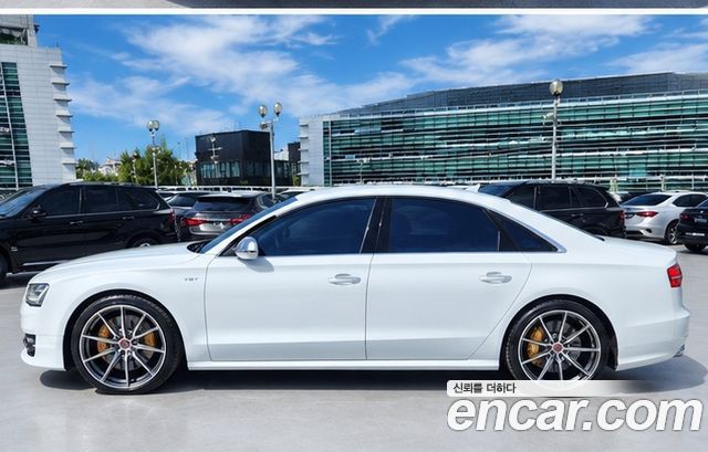Audi S8 4.0 TFSI quattro D4 2015 — фото 3