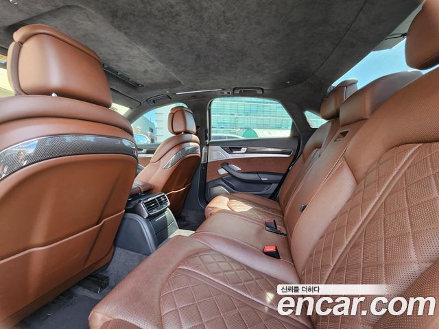 Audi S8 4.0 TFSI quattro D4 2015 — фото 6