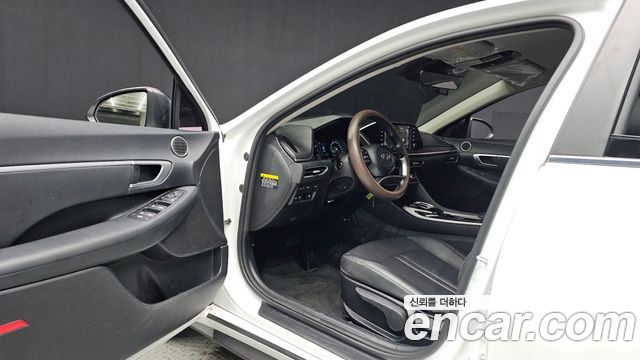 Hyundai Sonata (DN8) 2.0 LPG(rental car) Style 2020 — фото 10