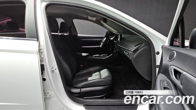 Hyundai Sonata (DN8) 2.0 LPG(rental car) Style 2020 — фото 11