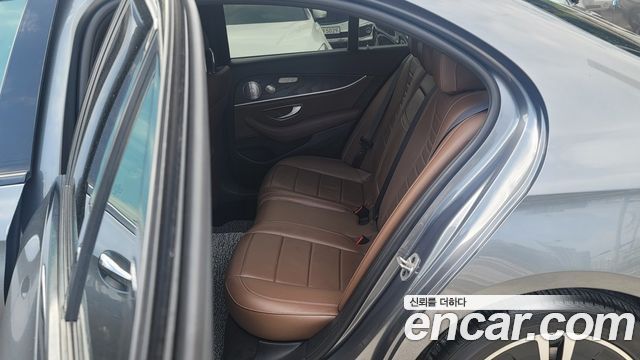 Mercedes-Benz E-Class (W213) E300 Avantgarde 2020 — фото 24