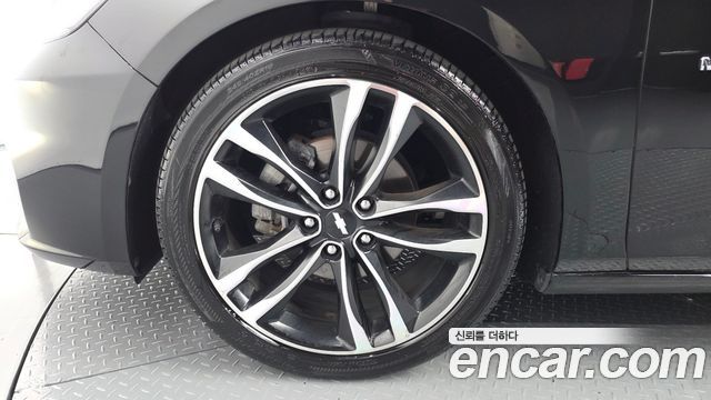 Chevrolet Malibu 1.5 Turbo Perfect Black LTZ 2017 — фото 5