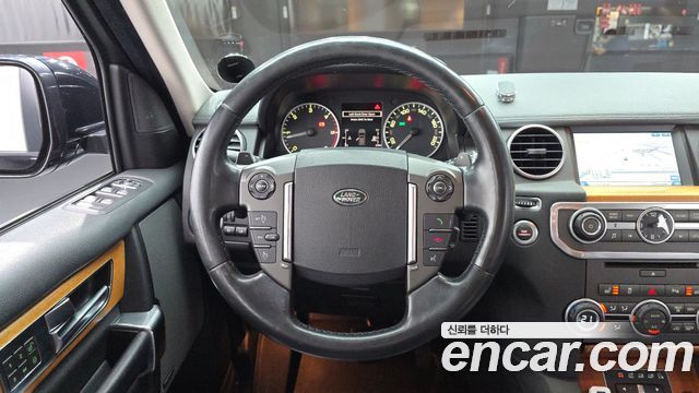 Land Rover Discovery 4 3.0 SDV6 SE 2014 — фото 13
