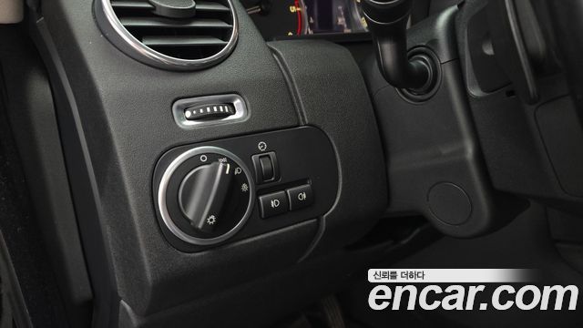 Land Rover Discovery 4 3.0 SDV6 SE 2014 — фото 19