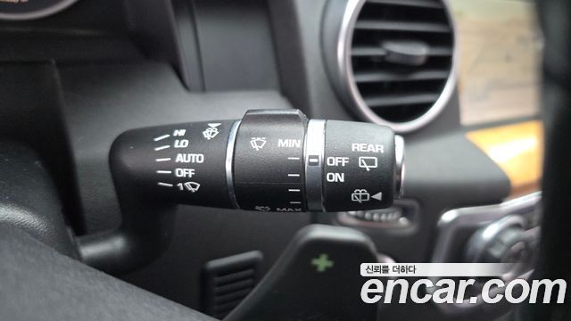 Land Rover Discovery 4 3.0 SDV6 SE 2014 — фото 30